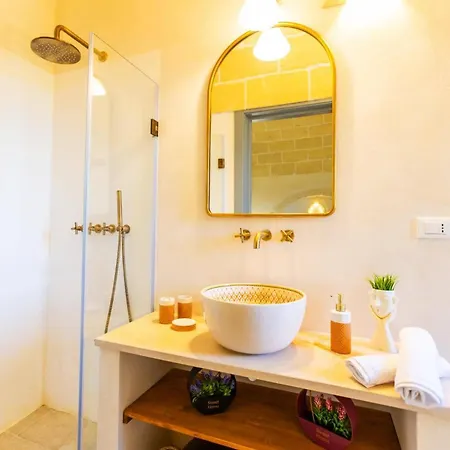 Pamaridi By * אוסטוני